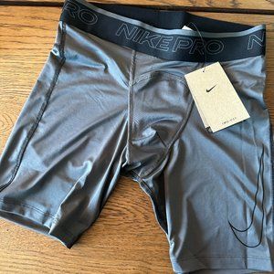 Training Shorts - Nike Men Small